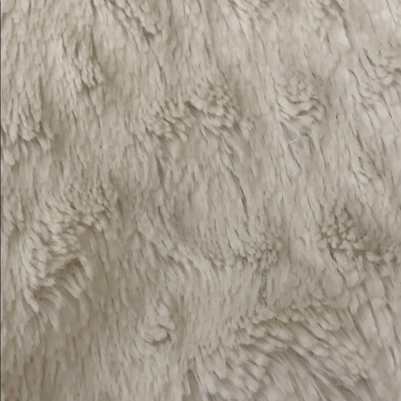 Daily Sherpa Zip up white jacket Size Small - Picture 4 of 7